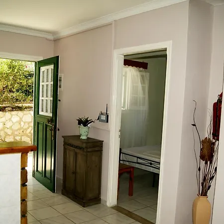 Apartament Garneli